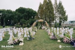 -深度婚礼策划·宴会布置·高端私人创意定制