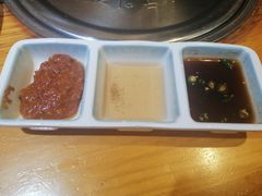 -唯成•韩国炭火烤肉 유성고기