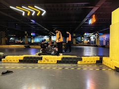-极限PLAY运动娱乐新世界·团建派对表演休闲馆·室内高空游乐园