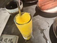 -湊湊火锅·茶憩(杭州湖滨银泰in77店)