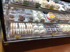 面包甜点陈列柜-新侨三宝乐面包店(崇文门店)