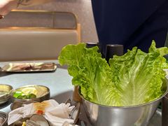 -围炉肉舍•炭烤活鳗•丹东海鲜烤肉(步行街店)