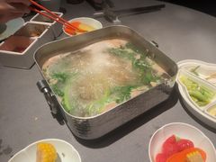 -左庭右院鲜牛肉火锅黑金店(陆家嘴中心店)