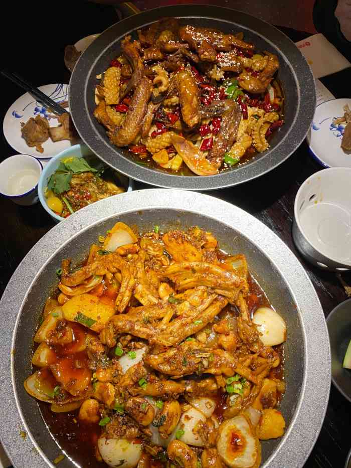 六月雪干锅(凯德金牛店)-"「糯香鸭掌」很软糯,适合重口味,口味清淡.