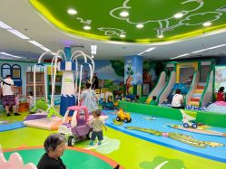 -孩子王童乐园(洛阳万达店)