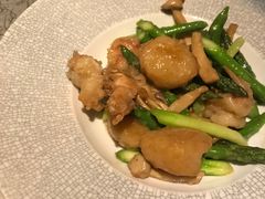 -穹六人间 people 6(岳阳路店)