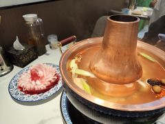 -一只羊·铜锅涮羊肉烧烤