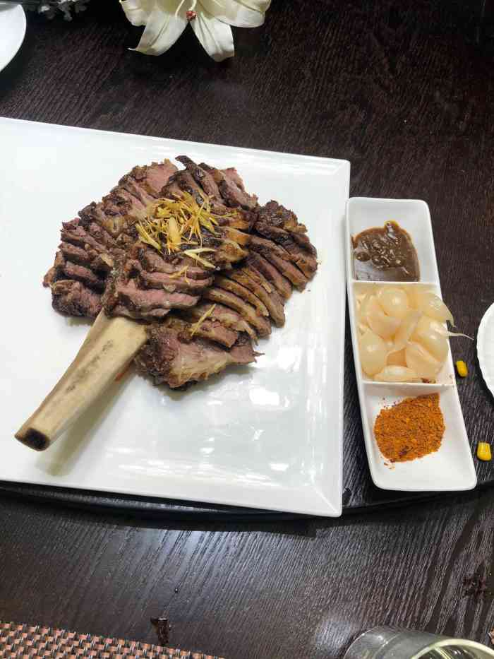 雅君羊羔肉(朝阳民惠城店)-"到达西宁第一顿～ 找了个看上去干净大气