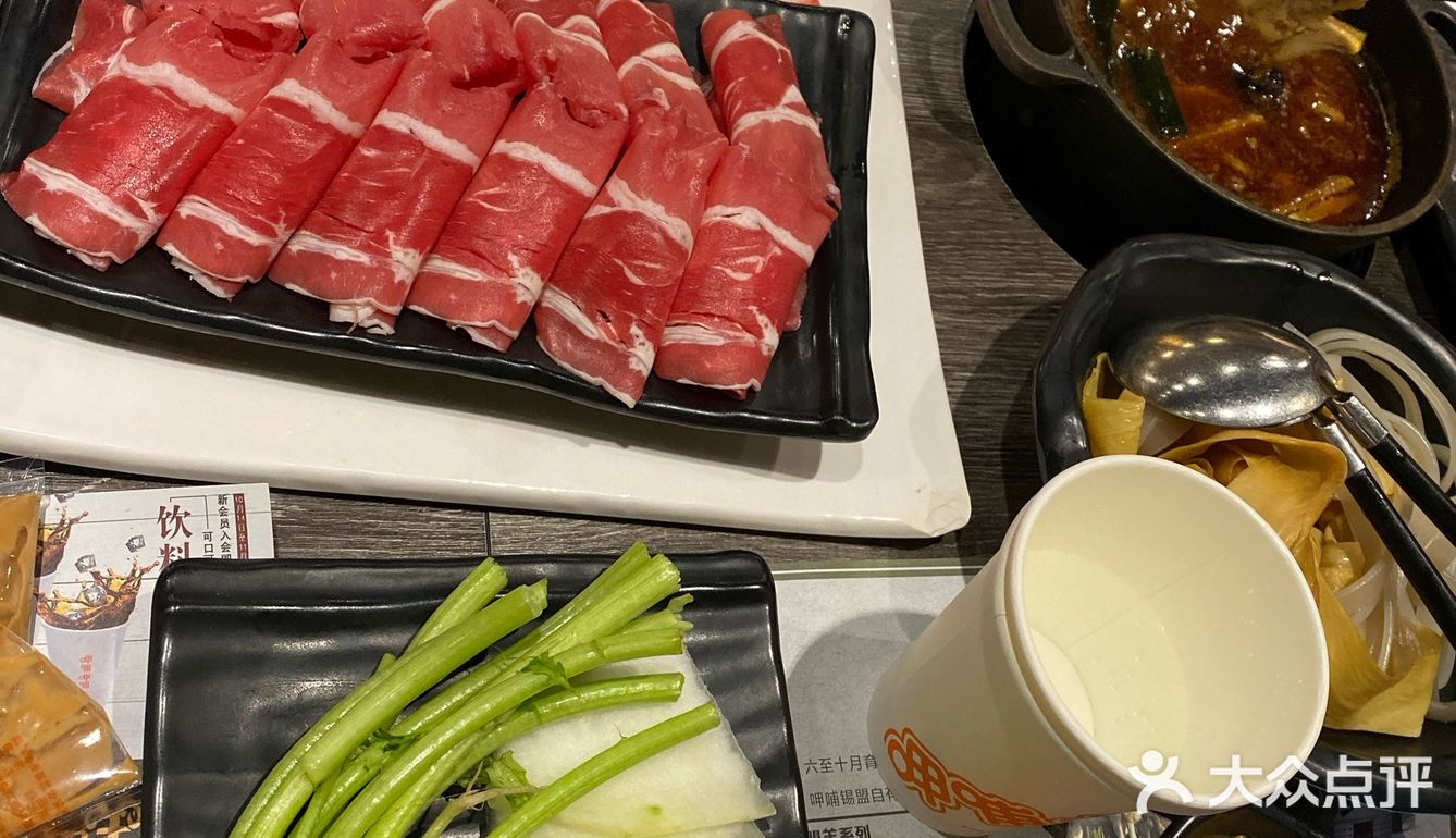 东西好吃，服务也很好，因为我和妈妈喜欢吃瘦一点的肉