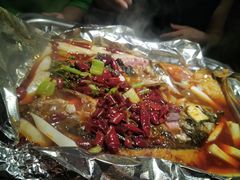 -愿者上钩·纸包鱼(翻身店)