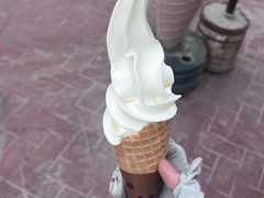 -古老冰山特色冰淇淋店(艾提尕尔店)