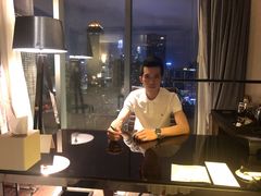 -广州天河希尔顿酒店