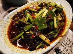 女王鸡爪-胡桃里音乐酒馆(曲江店)