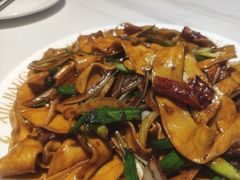 -小河公主秘制烤羊腿(小绿谷店)