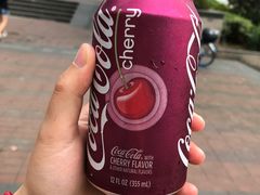 樱桃味可乐-blt精品超市(南京环宇城店)