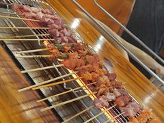 -哈尔滨小酒馆·鲜肉现穿自助烧烤(康新花园店)