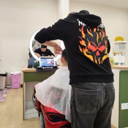 -奇怪的独角兽亲子理发沙龙