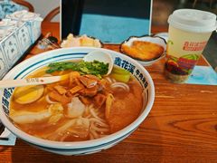 -鑫花溪牛肉米粉(文星广场店)