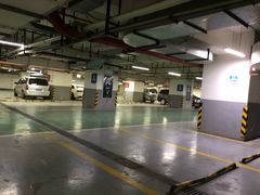-飞洲国际广场-地下停车库