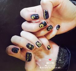-睫乐园•睫公馆•美睫美甲沙龙