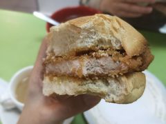 猪扒包-胜利茶餐室