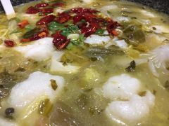 -渝是乎酸菜鱼(龙旗购物中心店)