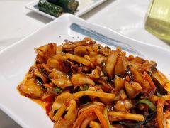 -南京金牛湖巨碗鱼头