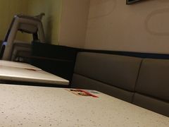 -必胜客(WOW中心城店)