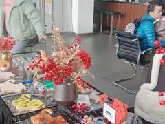 -上海星瀚奔驰4S店(红柳路店)