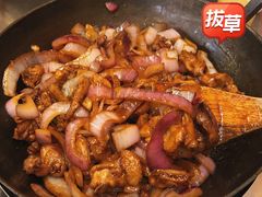 -胡须佬鸡煲四季火锅店(石厦西村直营店)
