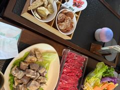 -菌自由丨野生菌火锅特色庭院餐厅(丽江古城店)