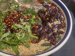 -云阿蛮云南生烫牛肉米线(奉贤路店)