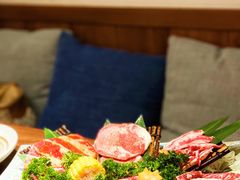 -明洞阿姨·韩式酱蟹烤肉·创意料理(三元桥店)