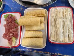 -马路边边麻辣烫(世纪金源店)
