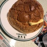 当然是好吃。「柠檬红茶」热、走糖，略酸、略涩，还算好喝
