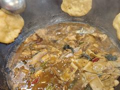 -鲁员外地锅鸡地锅鱼(古墩路店)