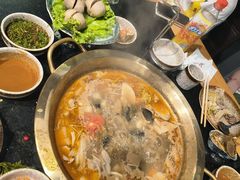 -顶顶汤火牛排火锅·经典铜锅涮肉