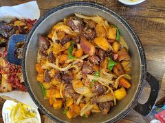 -老钟家烤羊排·敦伊阁清真餐厅胡羊焖饼