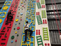 -极限PLAY运动娱乐新世界·团建派对潮玩休闲馆·室内蹦极高空游乐园