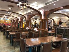 大堂-清真·玛丽亚新疆菜主题餐厅(浙江中路店)