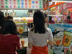 -六合夜市