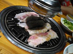 -唯成•韩国炭火烤肉 유성고기