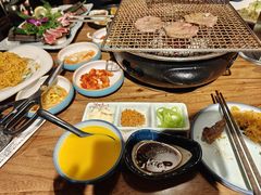 -明洞阿姨·韩式酱蟹烤肉·创意料理(三元桥店)