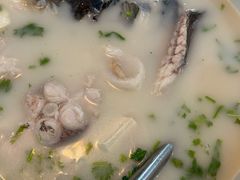 -美顺香食府鱼头老店(雪野湖店)