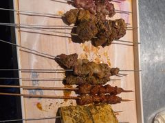 -绿地三只羊羊肉串(万科店)
