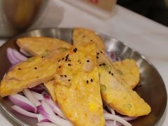 -山野的朋友露营炭火烤肉