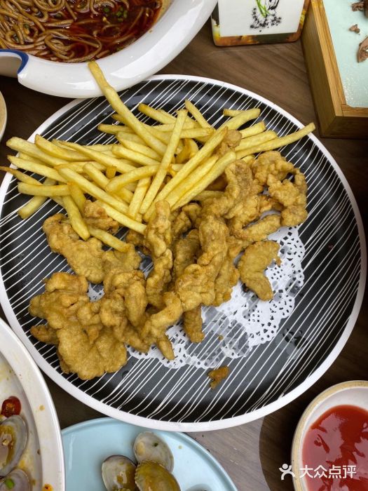 有红鸡毛店·川菜(建设路店)图片