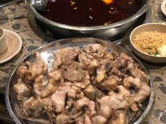 -肖肖酸萝卜鱼火锅(总店)