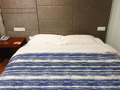 -寓米精品公寓(普君北路地铁站店)