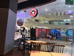 用餐区-肯德基(江门万达店)